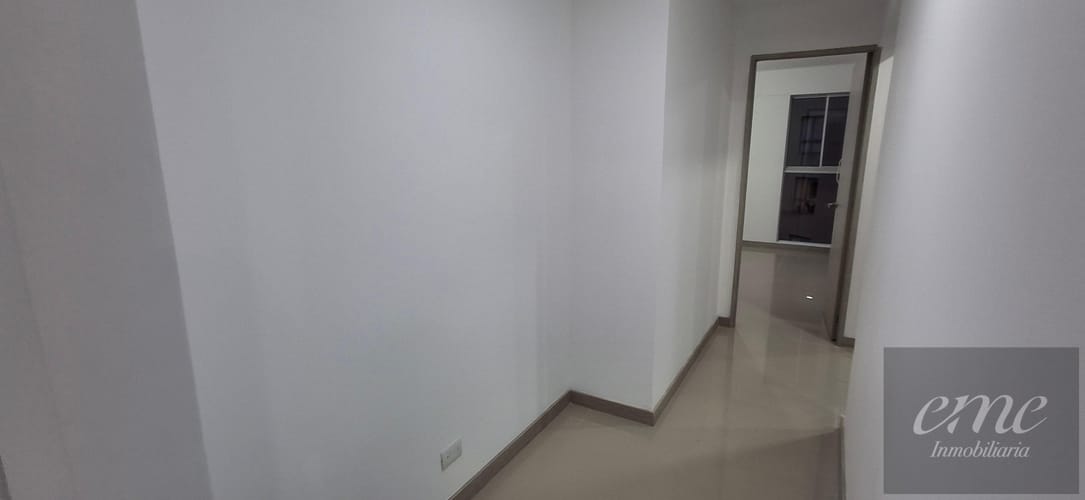 Apartamento de 3 alcobas en venta en Parque Residencial La Sabana, Sabaneta, 74 m² · foto 8 de 23