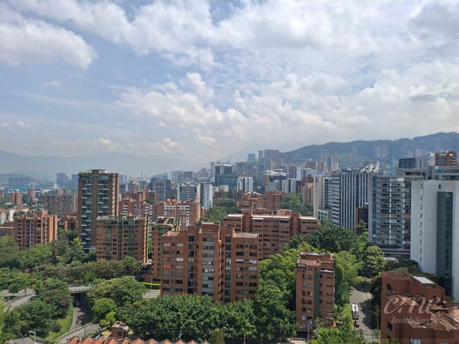Apartaestudio en arriendo en Oviedo, Medellín, 57 m² · foto 14 de 16
