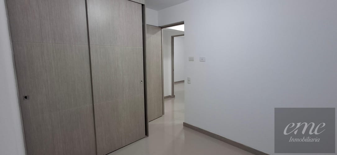 Apartamento de 3 alcobas en venta en Parque Residencial La Sabana, Sabaneta, 74 m² · foto 11 de 23