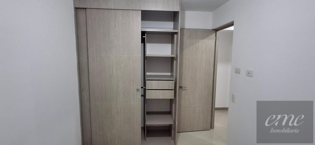 Apartamento de 3 alcobas en venta en Parque Residencial La Sabana, Sabaneta, 74 m² · foto 13 de 23