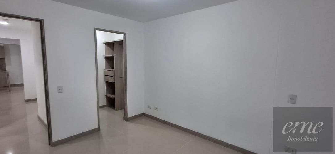 Apartamento de 3 alcobas en venta en Parque Residencial La Sabana, Sabaneta, 74 m² · foto 19 de 23