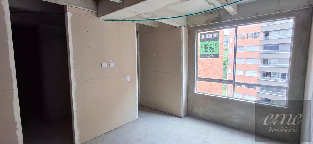 Apartamento en venta en El Porvenir, Medellín · foto 3 de 13