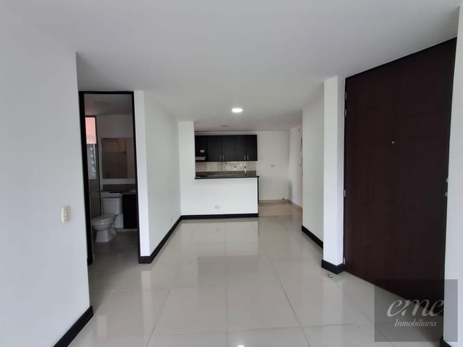 Apartamento de 3 alcobas en arriendo en Mugá, Envigado, 72 m² · foto 5 de 15