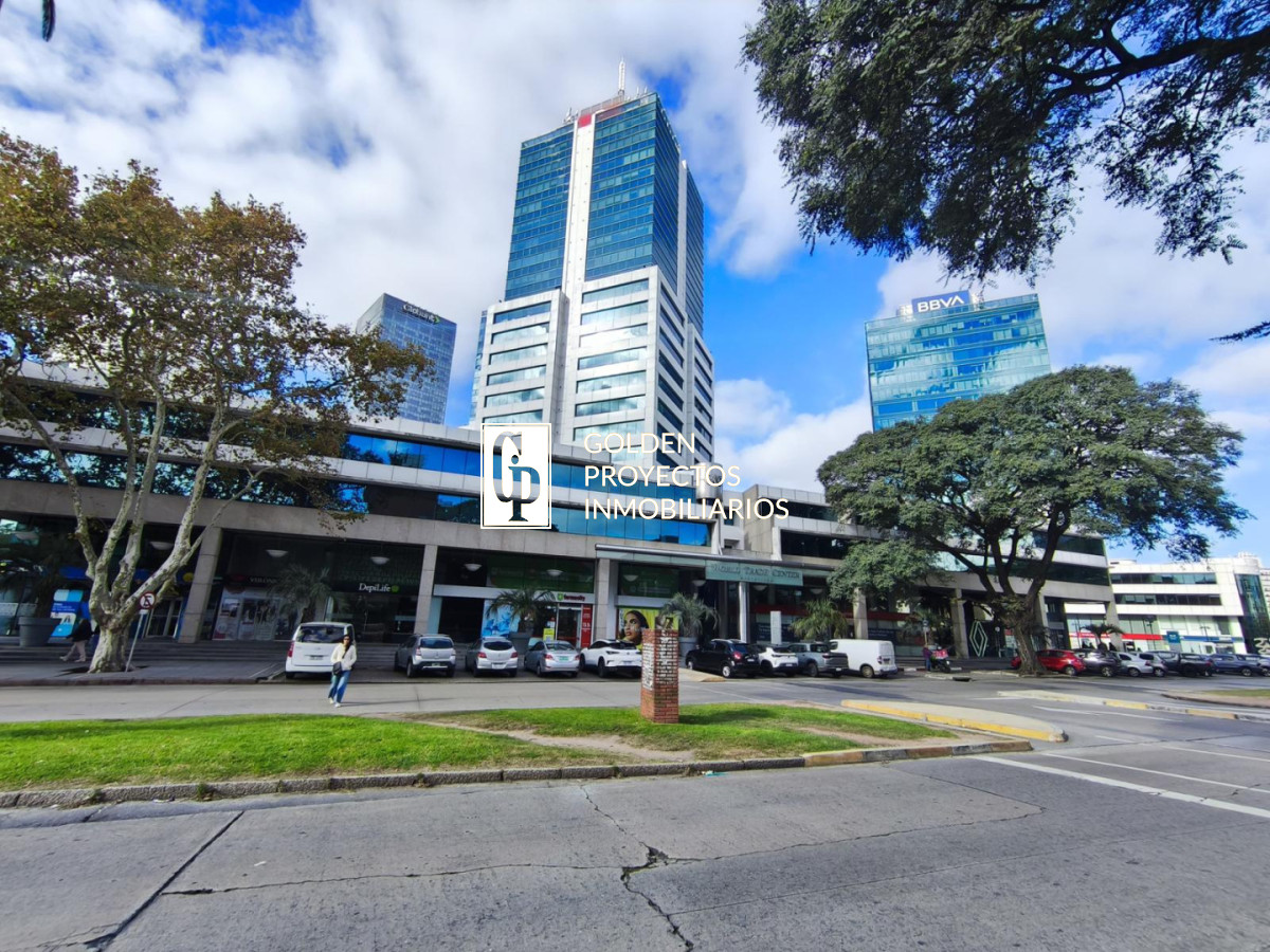 Local Comercial en Alquiler en Pocitos · Foto 8