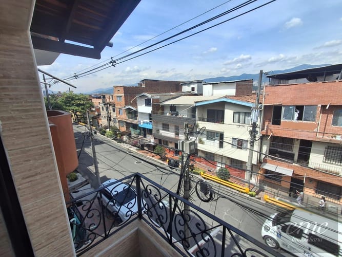Apartamento de 3 alcobas en venta en Brasilia, Medellín, 78 m² · foto 5 de 19