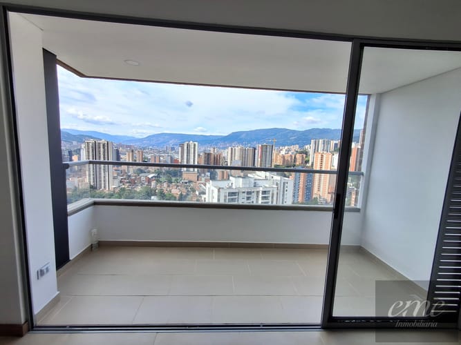 Apartamento de 2 alcobas en venta en Prados De Sabaneta, Sabaneta, 68 m² · foto 8 de 15