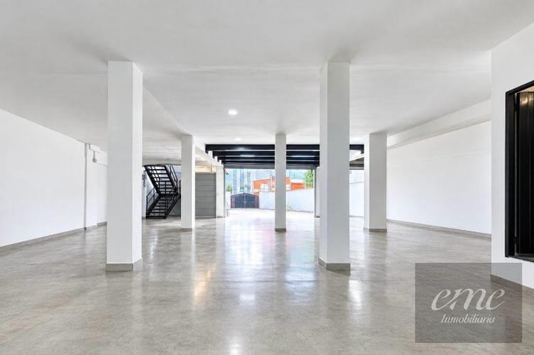 Bodega en arriendo en Viviendas Del Sur, Itagüí, 400 m² · foto 8 de 17