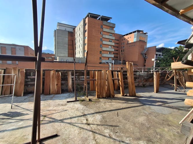 Bodega en arriendo en Perpetuo Socorro, Medellín, 280 m² · foto 2 de 9