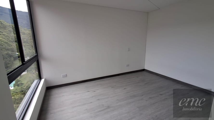 Apartamento de 2 alcobas en arriendo en Asomadera No.2, Medellín, 71 m² · foto 10 de 15