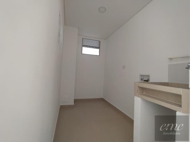 Apartamento de 3 alcobas en venta en Centro, Bello, 84 m² · foto 2 de 15