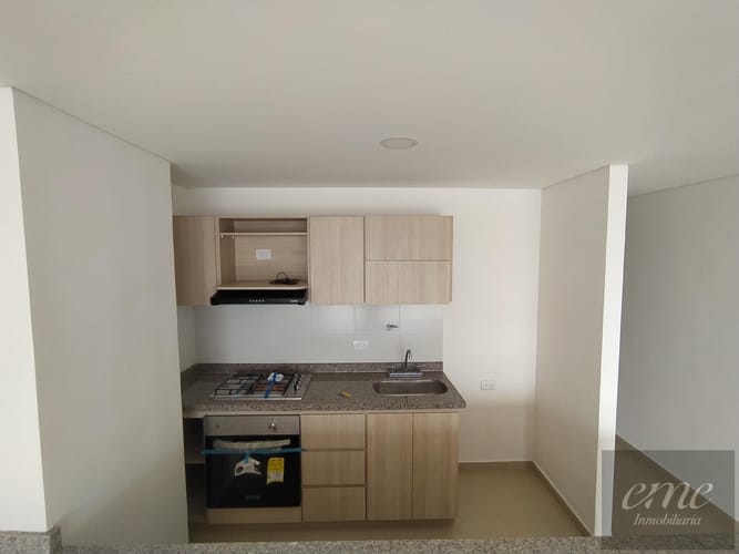 Apartamento de 3 alcobas en venta en Centro, Bello, 84 m² · foto 4 de 15