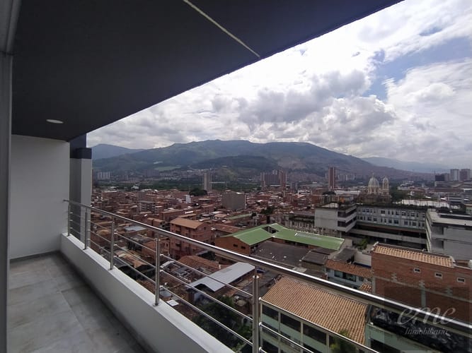 Apartamento de 3 alcobas en venta en Centro, Bello, 84 m² · foto 9 de 15