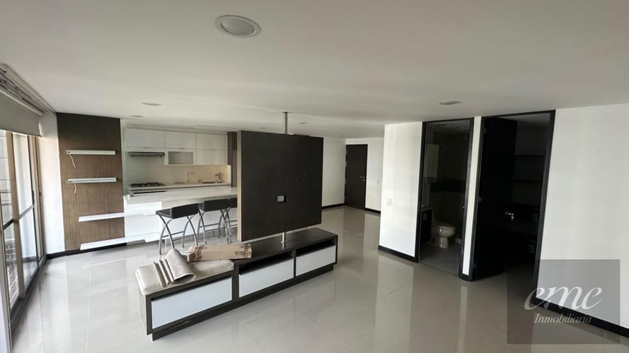 Apartaestudio en arriendo en El Tesoro, Medellín, 61 m² · foto 12 de 15