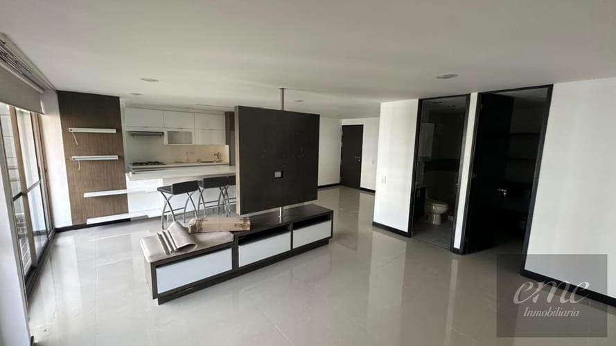 Apartaestudio en arriendo en El Tesoro, Medellín, 61 m² · foto 13 de 15