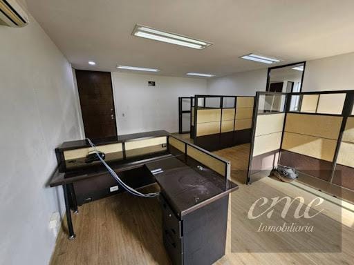 Oficina en arriendo en Los Balsos, Medellín, 75 m² · foto 3 de 12