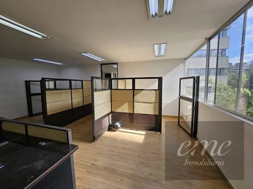 Oficina en arriendo en Los Balsos, Medellín, 75 m² · foto 4 de 12