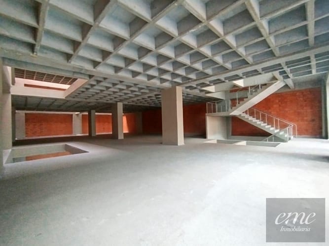 Bodega en arriendo en Perpetuo Socorro, Medellín, 3000 m² · foto 7 de 24