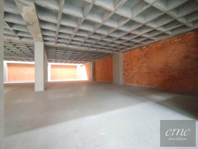 Bodega en arriendo en Perpetuo Socorro, Medellín, 3000 m² · foto 11 de 24