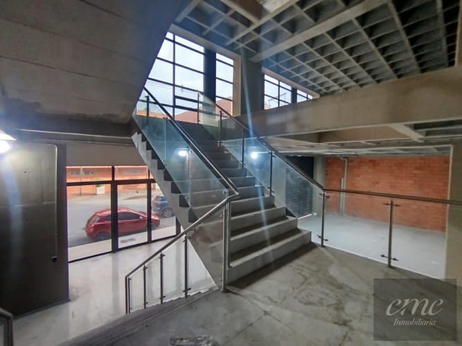 Bodega en arriendo en Perpetuo Socorro, Medellín, 3000 m² · foto 13 de 24