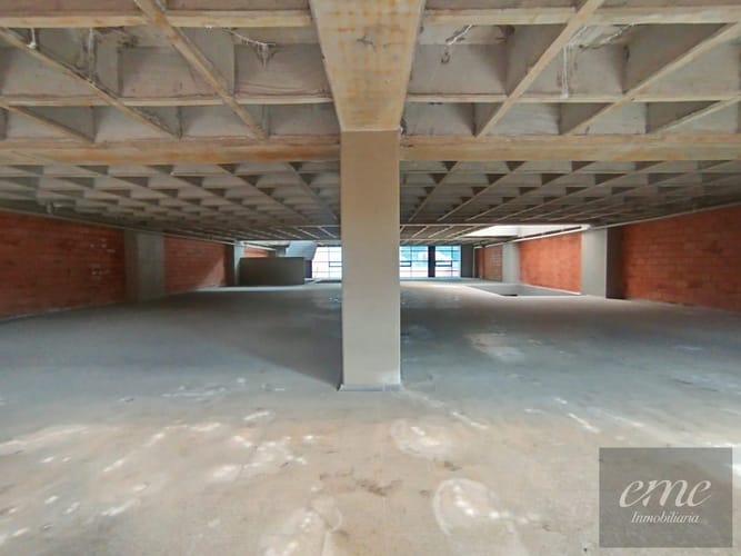 Bodega en arriendo en Perpetuo Socorro, Medellín, 3000 m² · foto 16 de 24