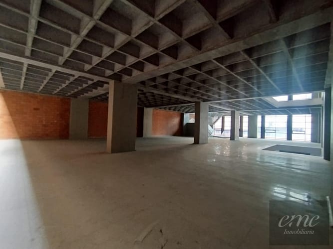 Bodega en arriendo en Perpetuo Socorro, Medellín, 3000 m² · foto 19 de 24