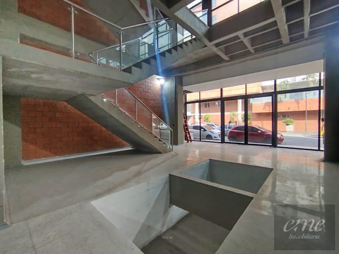 Bodega en arriendo en Perpetuo Socorro, Medellín, 3000 m² · foto 22 de 24