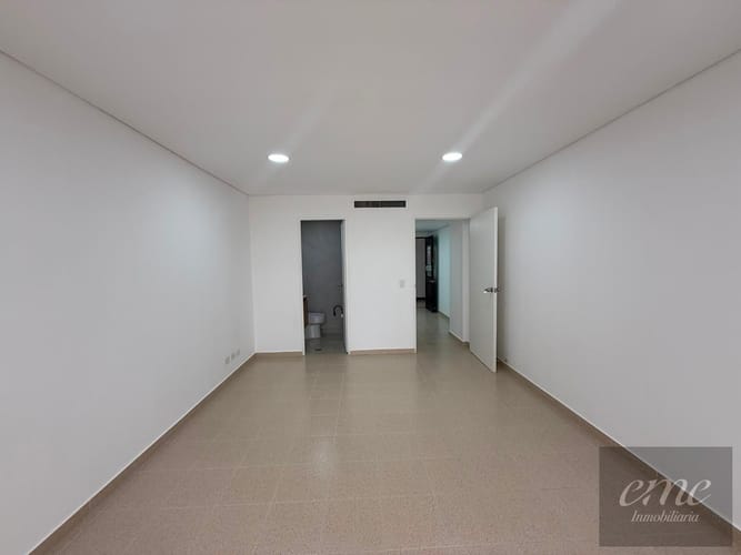 Oficina en arriendo en Patio Bonito, Medellín, 37 m² · foto 5 de 11