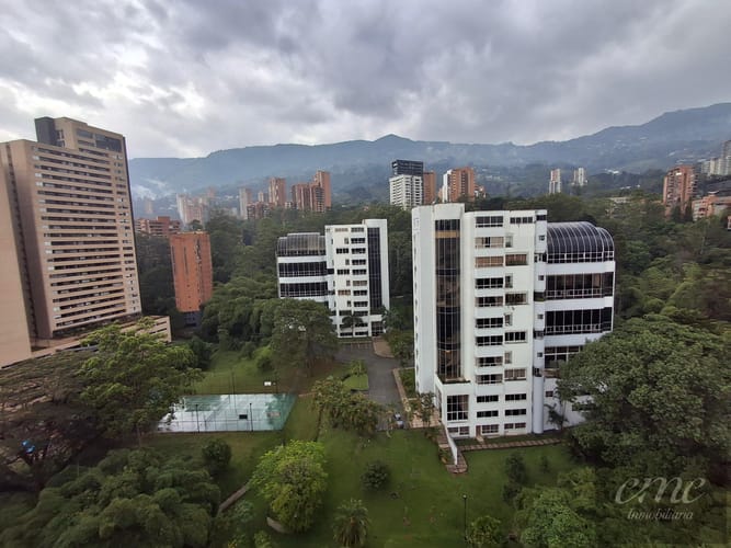 Apartamento de 2 alcobas en arriendo en Los Balsos, Medellín, 86 m² · foto 6 de 17