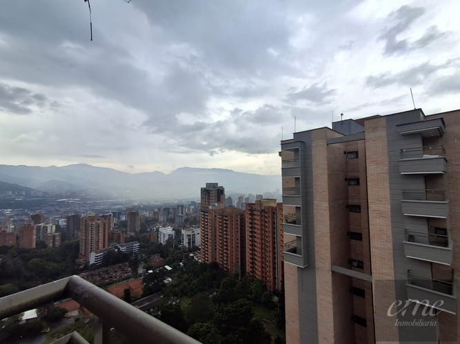Apartamento de 2 alcobas en arriendo en Los Balsos, Medellín, 86 m² · foto 14 de 17