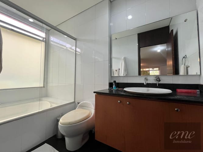 Apartaestudio en venta en La Calera, Medellín, 68 m² · foto 2 de 17