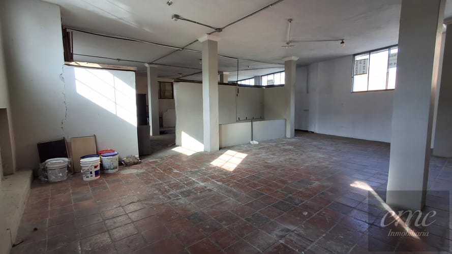 Bodega en arriendo en Perpetuo Socorro, Medellín, 324 m² · foto 7 de 21