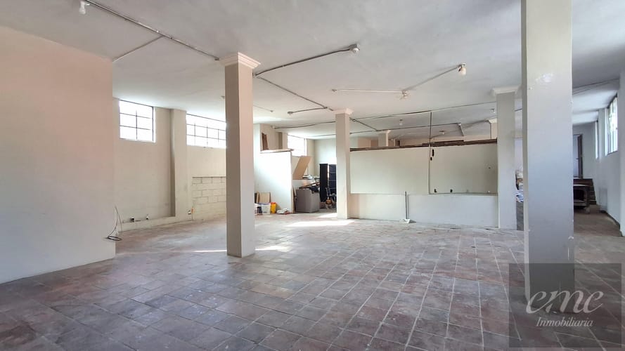 Bodega en arriendo en Perpetuo Socorro, Medellín, 324 m² · foto 10 de 21