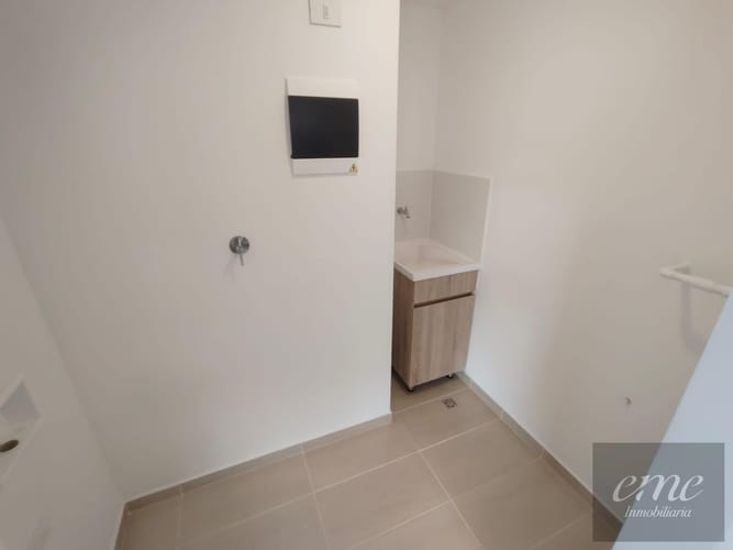 Apartamento de 3 alcobas en venta en La Cruz, Medellín, 108 m² · foto 3 de 24
