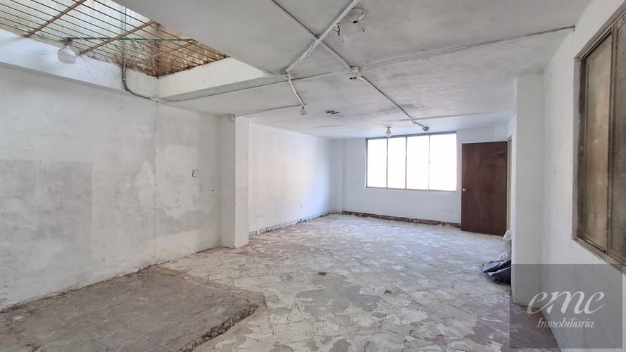 Bodega en arriendo en Perpetuo Socorro, Medellín, 324 m² · foto 19 de 21