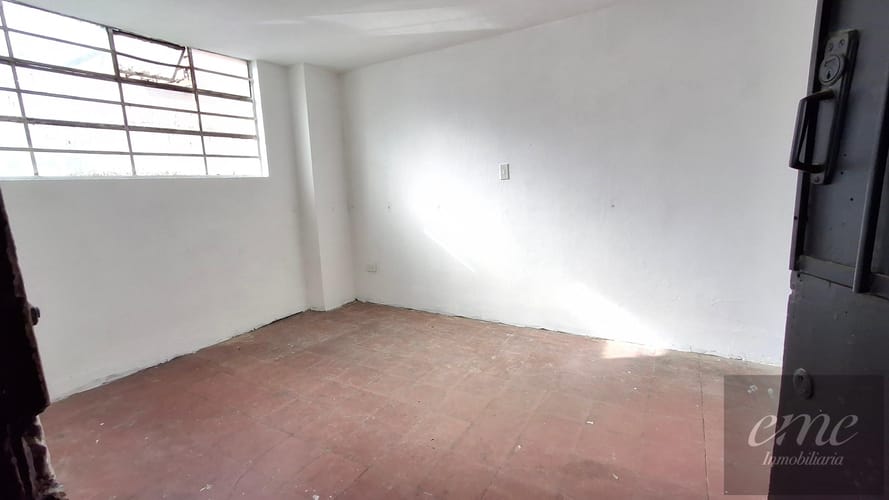 Bodega en arriendo en Perpetuo Socorro, Medellín, 324 m² · foto 20 de 21