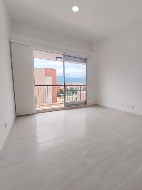 Apartamento de 3 alcobas en venta en Picaleña Y Mirolindo, Ibagué, 74 m² · foto 3 de 24