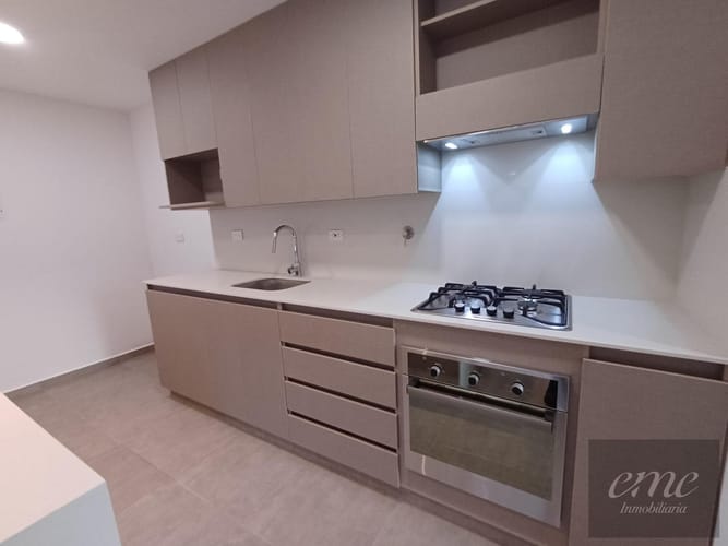 Apartamento de 3 alcobas en venta en La Inmaculada, Envigado, 99 m² · foto 7 de 22