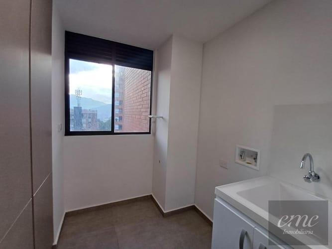 Apartamento de 3 alcobas en venta en La Inmaculada, Envigado, 99 m² · foto 9 de 22