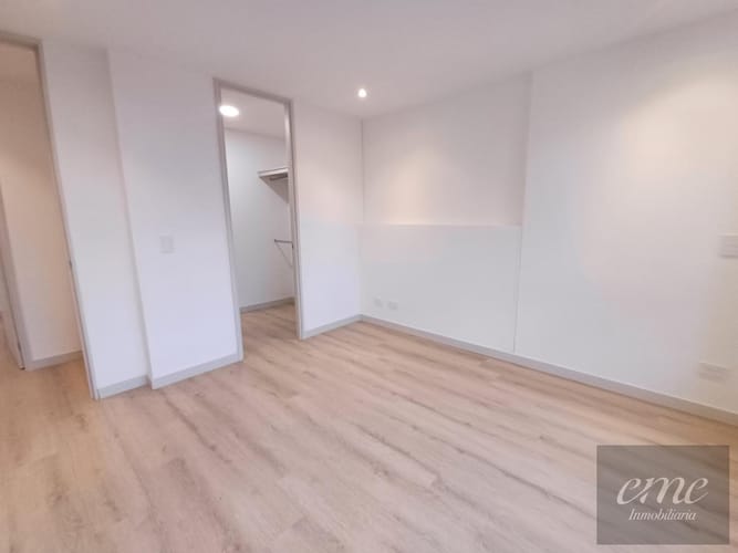 Apartamento de 3 alcobas en venta en La Inmaculada, Envigado, 99 m² · foto 18 de 22