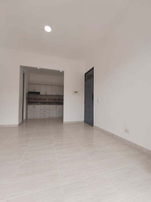 Apartamento de 3 alcobas en venta en Picaleña Y Mirolindo, Ibagué, 74 m² · foto 11 de 24