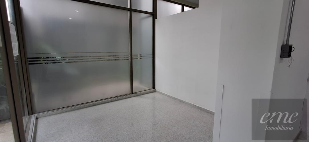 Local en venta en La Orquidea, Envigado, 258 m² · foto 6 de 9