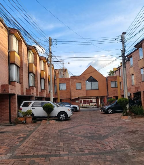 Casa en venta en Centro Comercial Santafé, Bogotá · foto 9 de 9