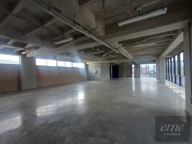 Bodega en arriendo en El Carmelo, Itagüí, 315 m² · foto 5 de 18