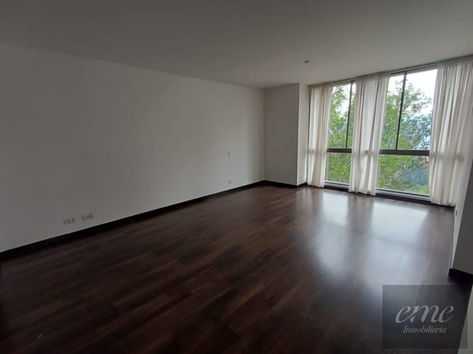 Apartamento de 2 alcobas en arriendo en El Tesoro, Medellín, 150 m² · foto 4 de 24