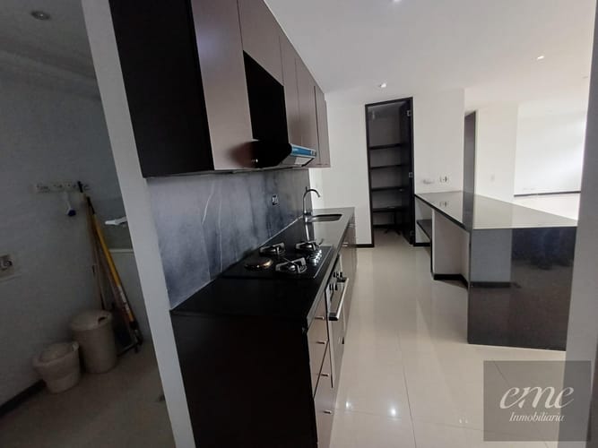 Apartamento de 2 alcobas en arriendo en El Tesoro, Medellín, 150 m² · foto 17 de 24