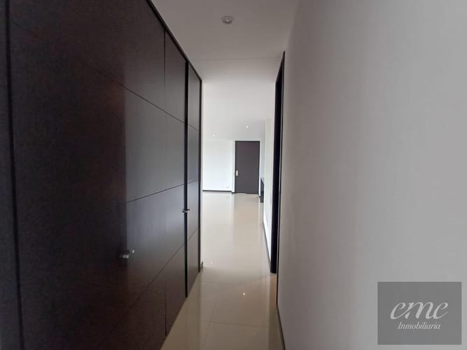 Apartamento de 2 alcobas en arriendo en El Tesoro, Medellín, 150 m² · foto 18 de 24