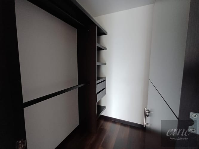 Apartamento de 2 alcobas en arriendo en El Tesoro, Medellín, 150 m² · foto 20 de 24