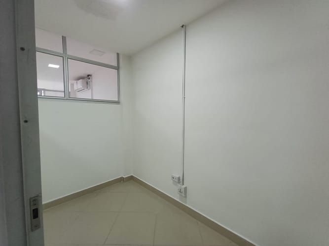 Oficina en arriendo en Laureles, Medellín, 85 m² · foto 4 de 14