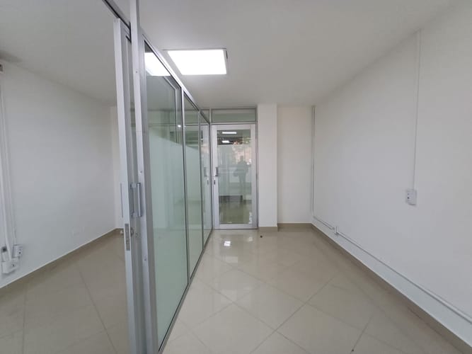 Oficina en arriendo en Laureles, Medellín, 85 m² · foto 14 de 14