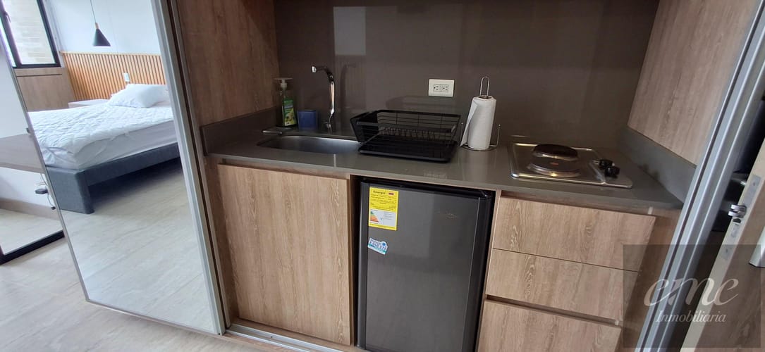 Apartaestudio en venta en Oviedo, Medellín, 27 m² · foto 2 de 24